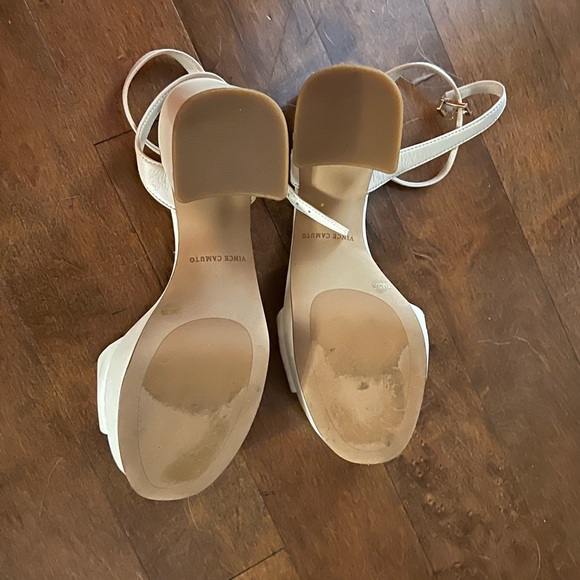 EUC Vince Camuto Pendreya Platform Heel - Picture 7 of 10